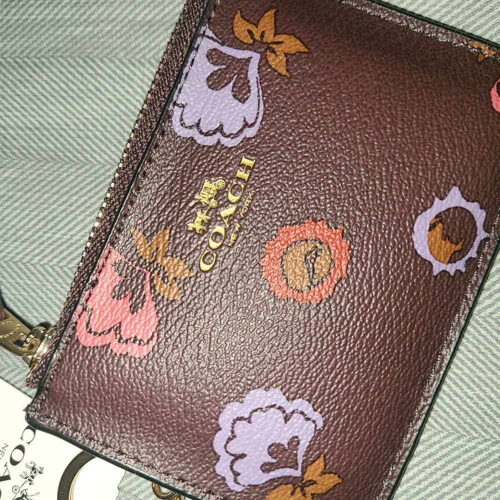 COACH NEW YORK CARD HOLDER NWT BROWN